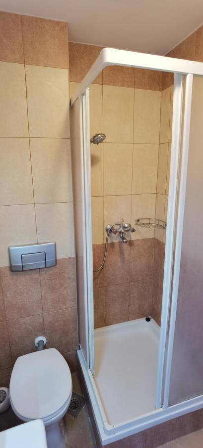 Apartmani Neva Supetar Εξωτερικό φωτογραφία