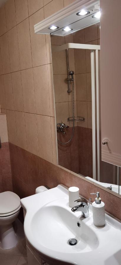Apartmani Neva Supetar Εξωτερικό φωτογραφία