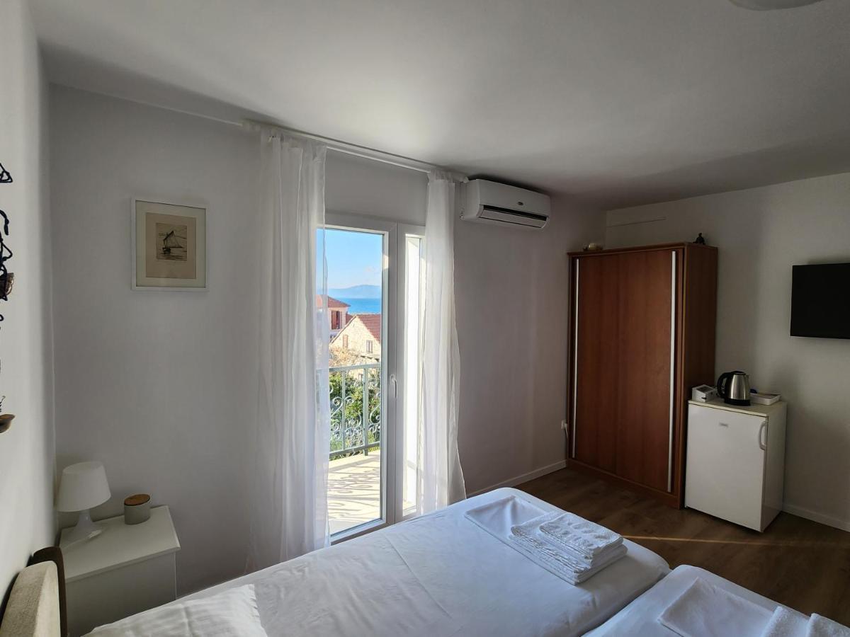Apartmani Neva Supetar Εξωτερικό φωτογραφία