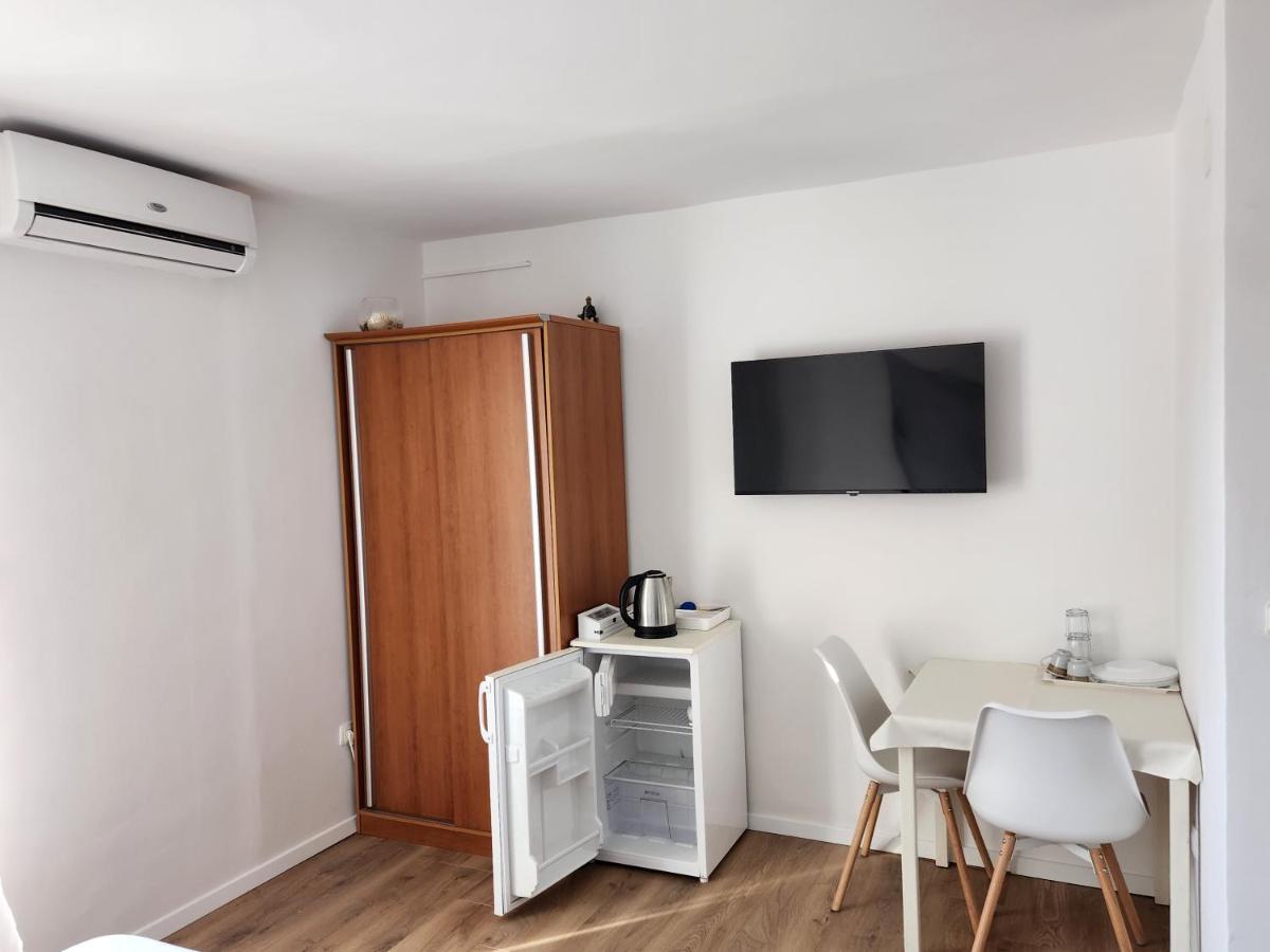 Apartmani Neva Supetar Εξωτερικό φωτογραφία