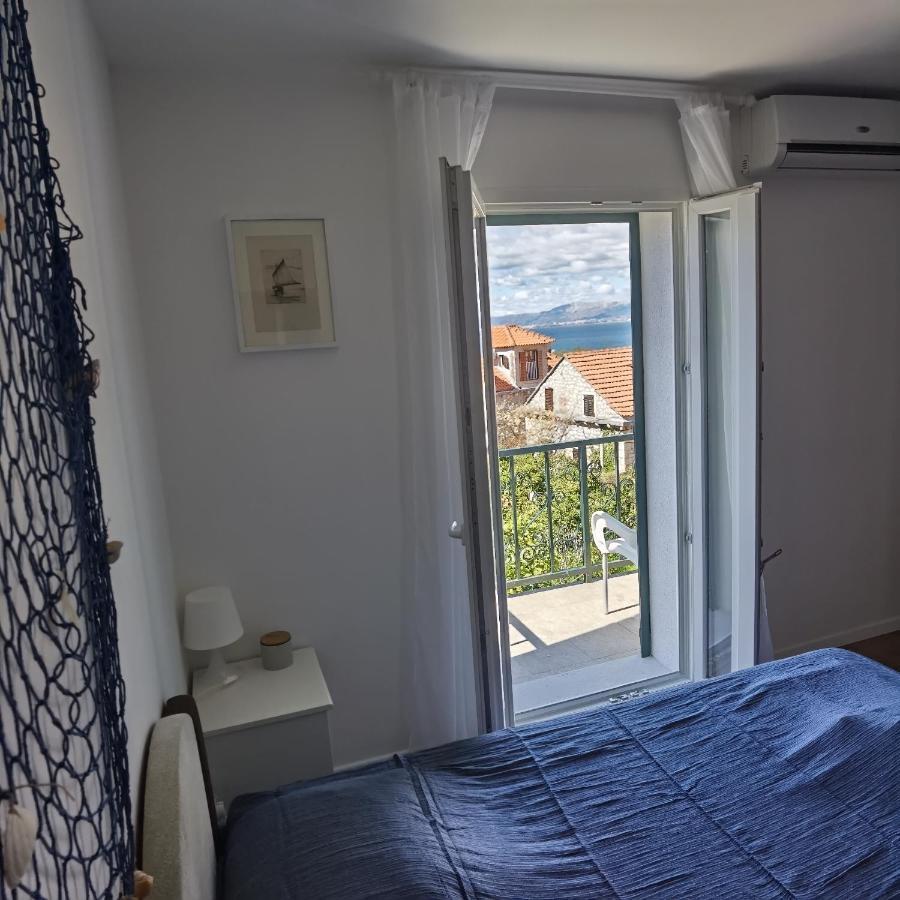 Apartmani Neva Supetar Εξωτερικό φωτογραφία