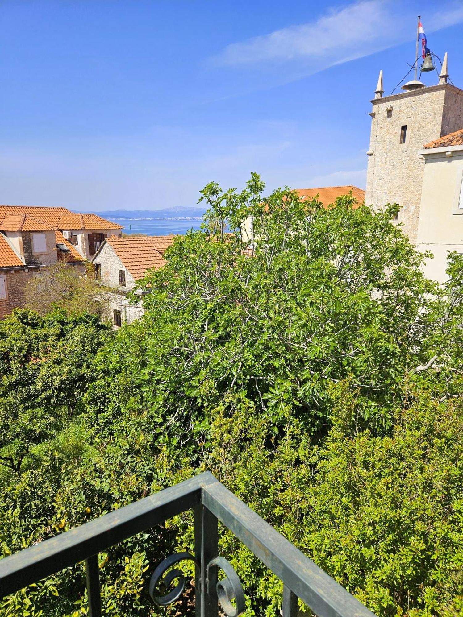 Apartmani Neva Supetar Εξωτερικό φωτογραφία