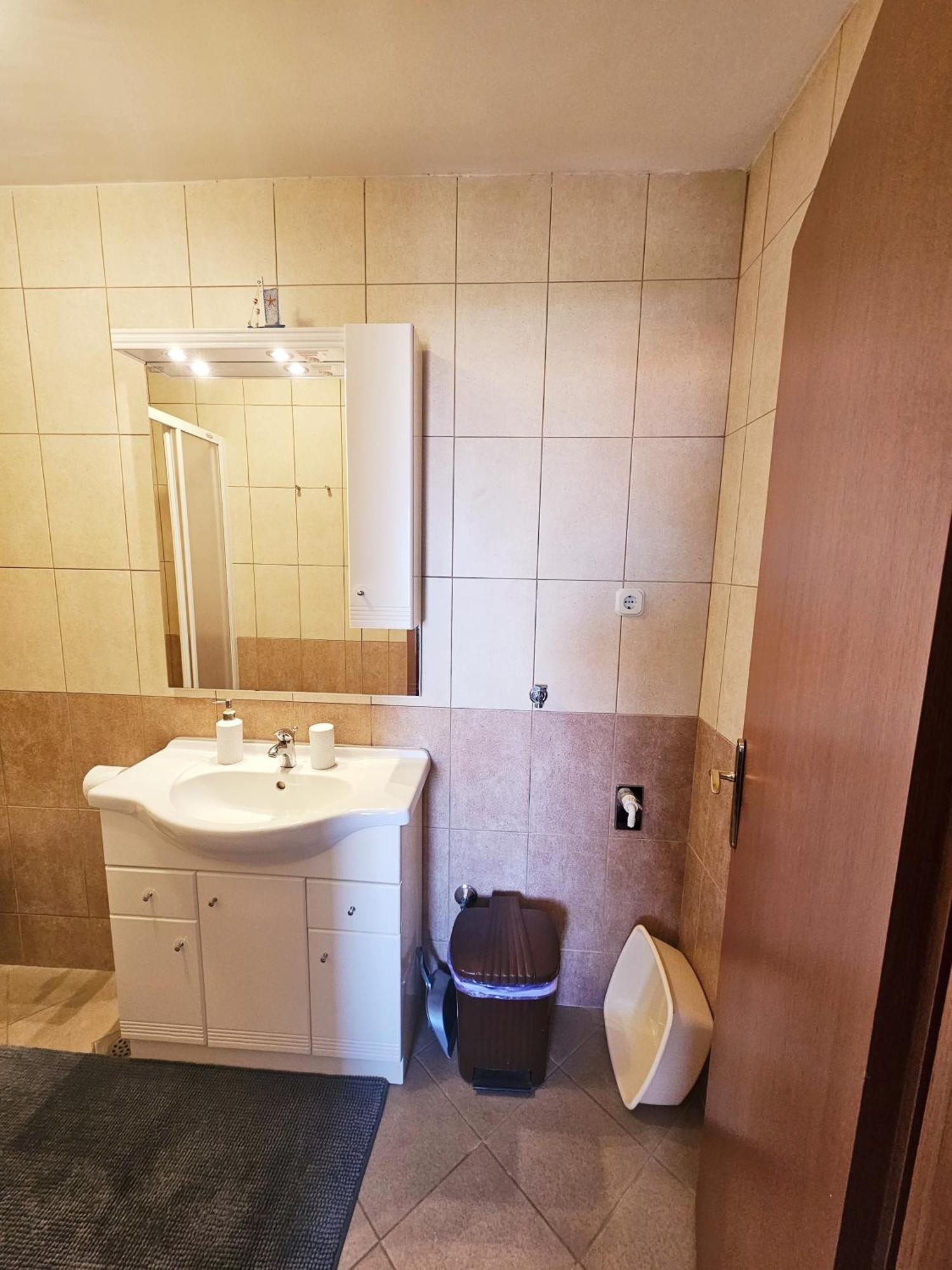 Apartmani Neva Supetar Εξωτερικό φωτογραφία