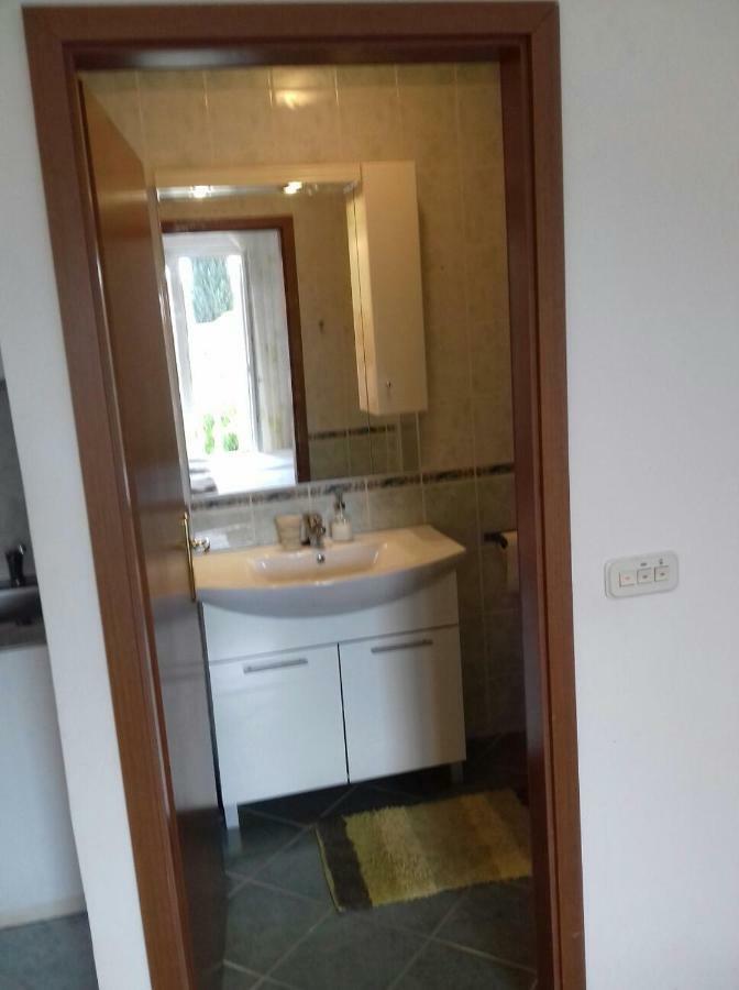Apartmani Neva Supetar Εξωτερικό φωτογραφία