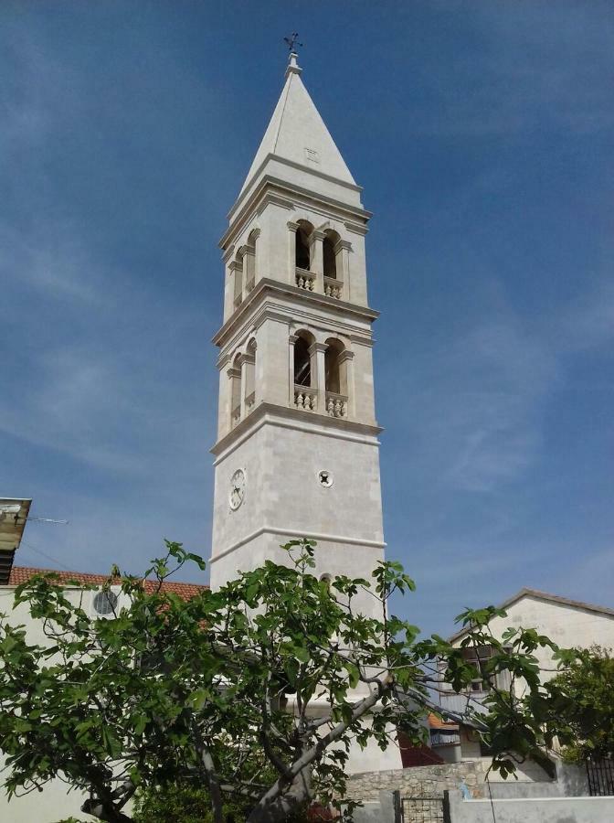 Apartmani Neva Supetar Εξωτερικό φωτογραφία