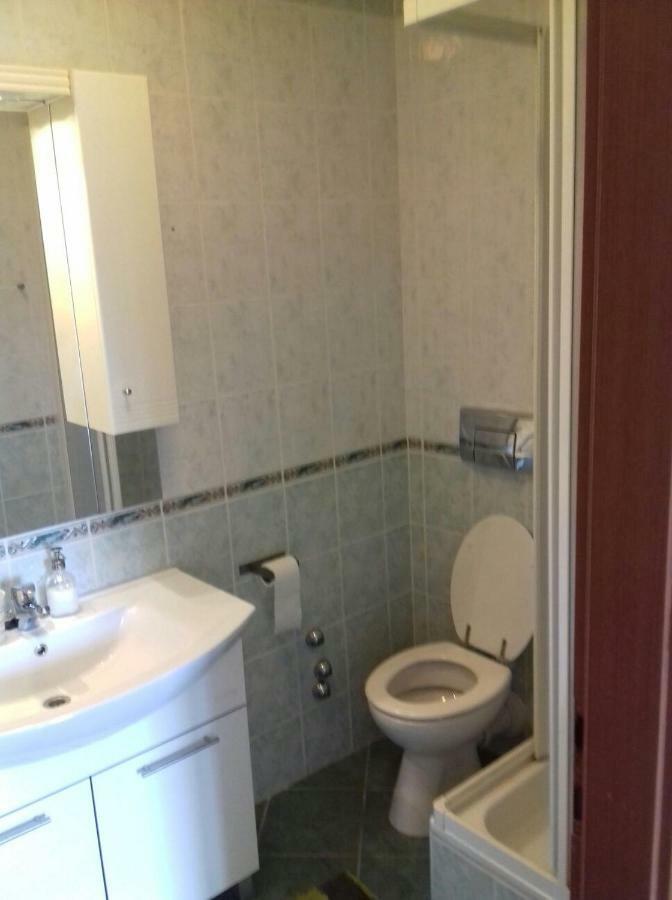 Apartmani Neva Supetar Εξωτερικό φωτογραφία